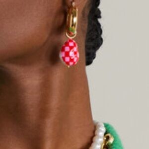 In search of Martha calvo checkered earrings